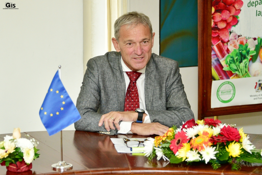 European Union’s Ambassador pays farewell call on Minister Gobin