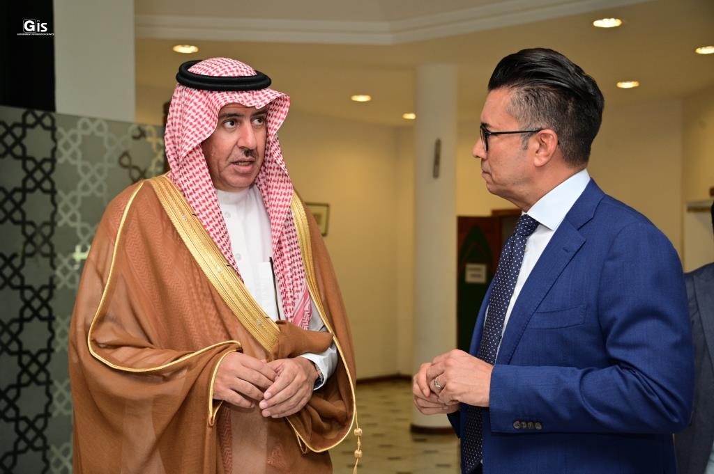 Mauritius receives 25 tonnes of dates from saudi arabia for ramadan