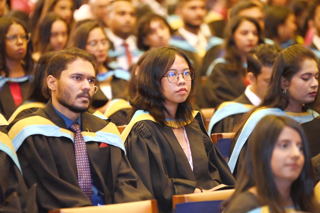 Minister Bachoo attends UTM Convocation Ceremony