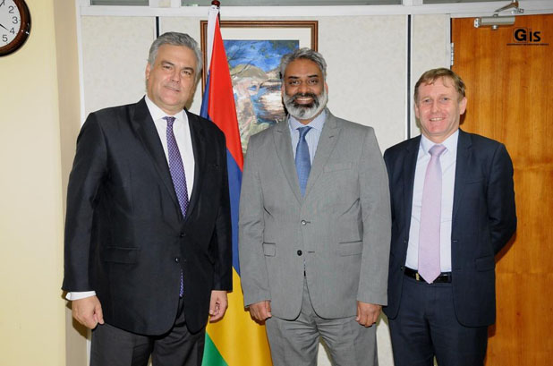 General Gobin Minister Gobin and Consul General of Spain discuss avenues of cooperation