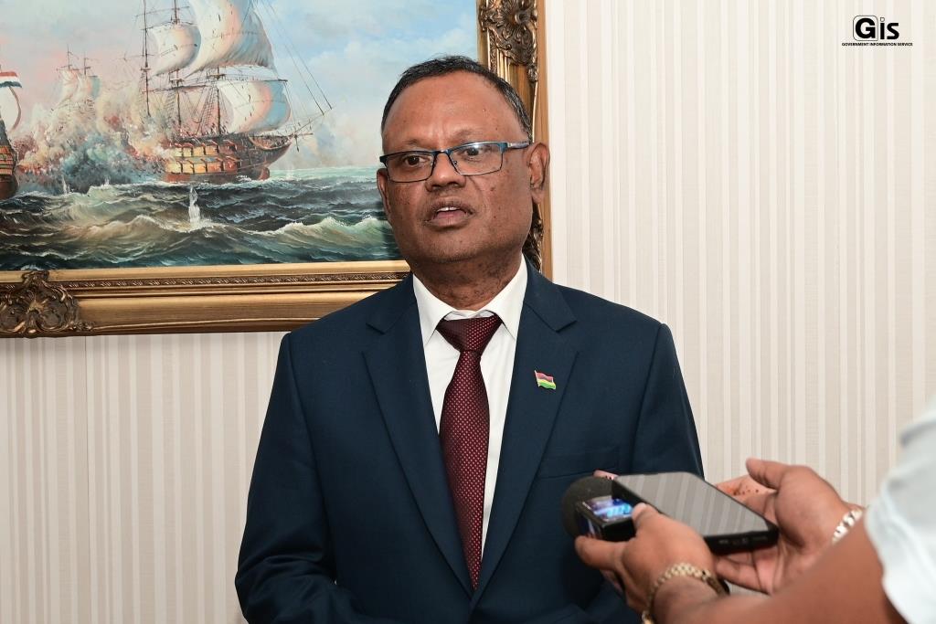 Minister Gungapersad meets with Representatives of Unions of Pre ...