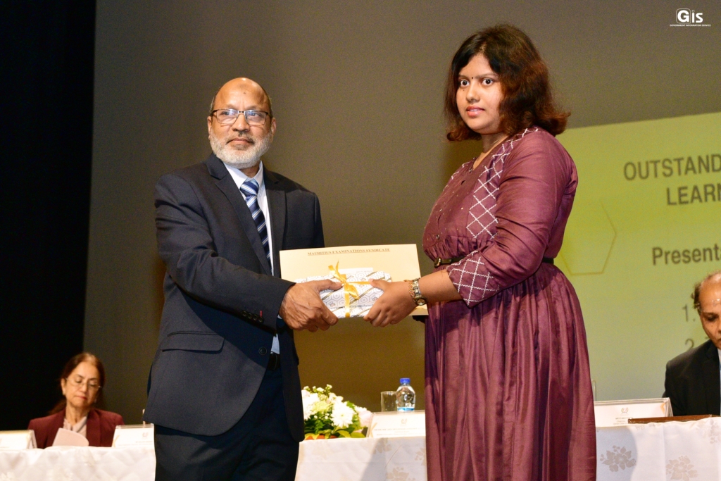 Outstanding Cambridge Learner Awards: Top Achievers in Mauritius ...