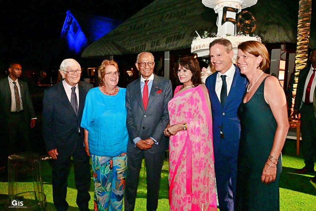 Prime Minister calls for stronger public-private partnership at ...