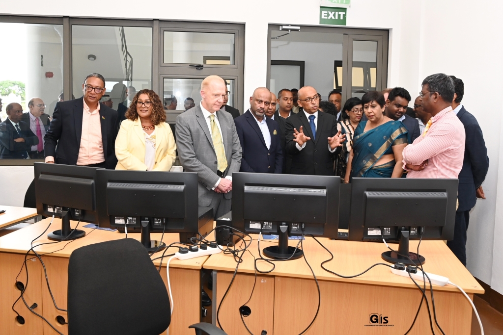 Technical Education: VPM Dookun-Luchoomun inaugurates 6th ITET Training ...