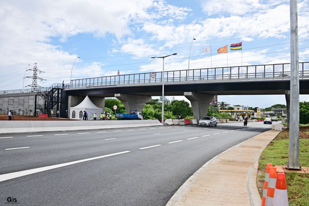 Terre Rouge Flyover project: Prime Minister performs groundbreaking ...